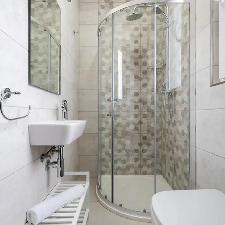 Designer 2-bedroom Near The Sea * Gzira