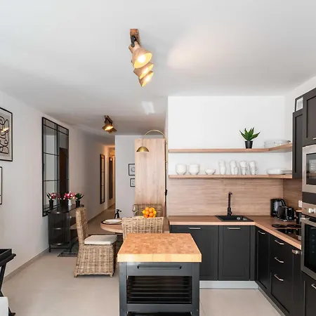 Designer 2-bedroom Near The Sea * Gzira