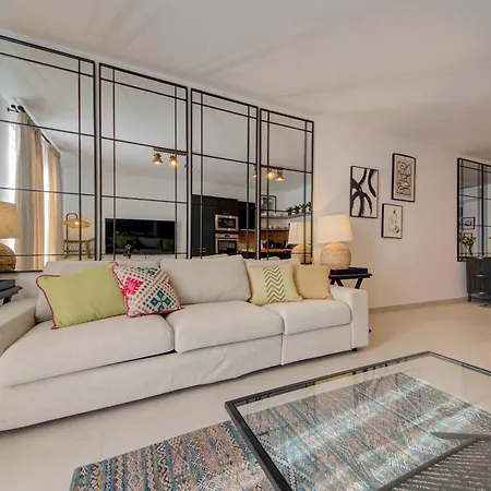 아파트 Stylish 2br Apt, 2 Min To Promenade And Sea,