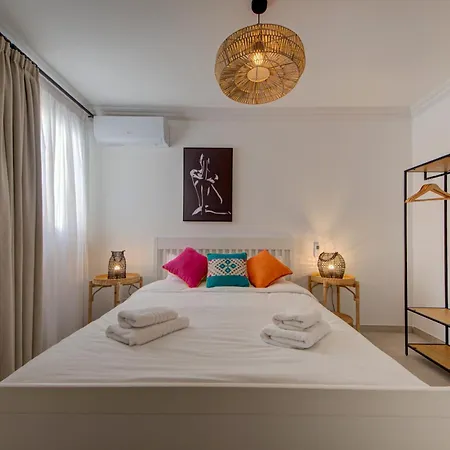 Stylish 2br Apt, 2 Min To Promenade And Sea,